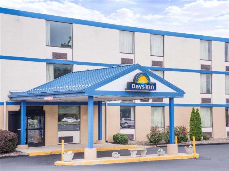 Days Inn By Wyndham تشامبرسبورغ المظهر الخارجي الصورة